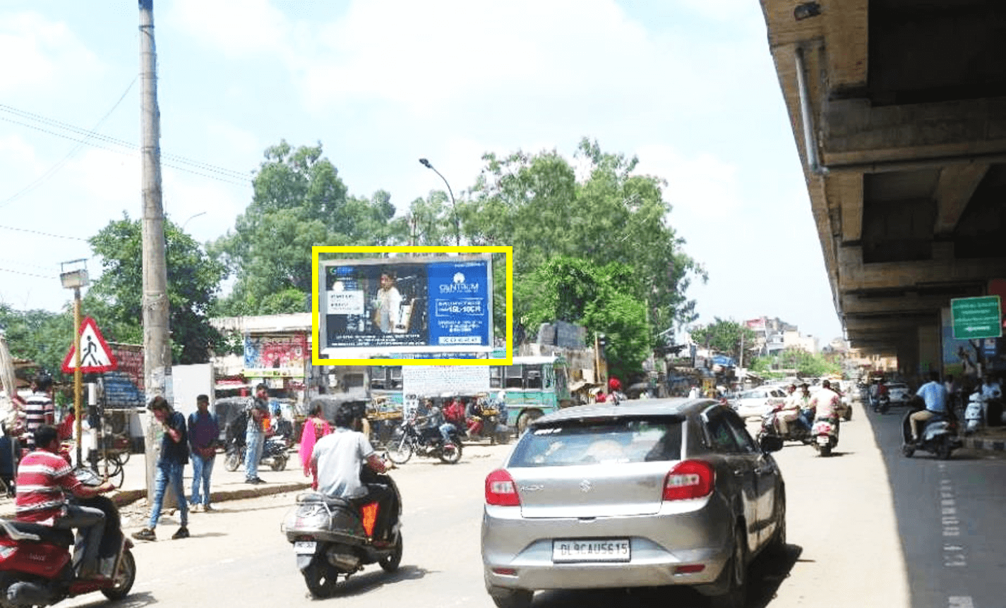 Unipole Advertising at Bus Stand, Derabassi