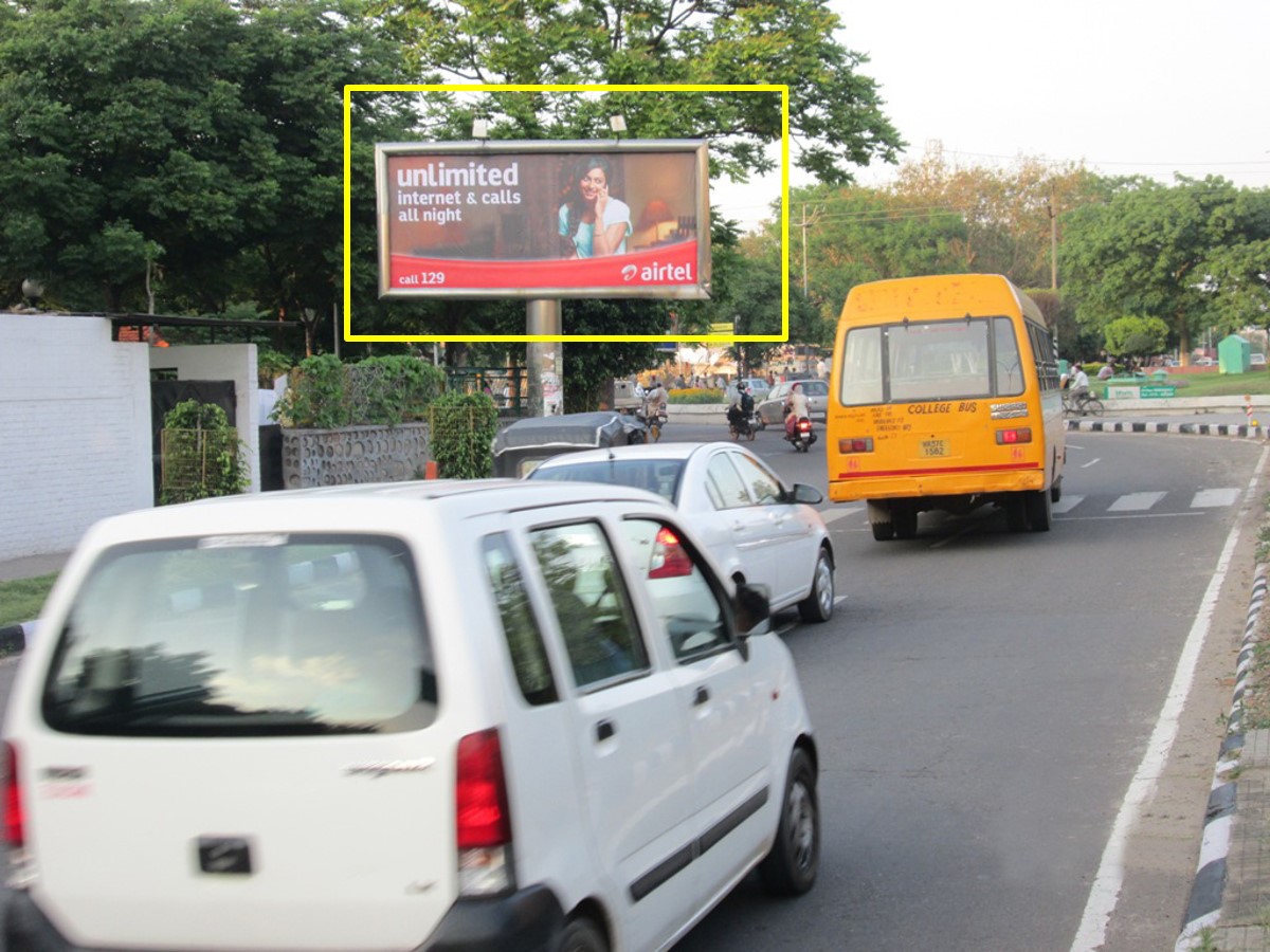 Unipole Advertising at Fountain Chowk, Mohali, Punjab