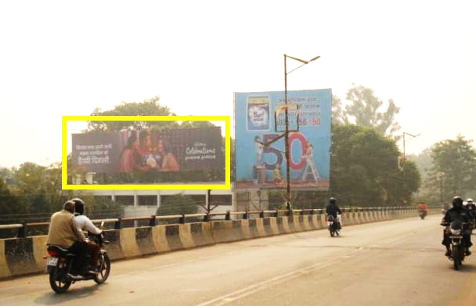 Option No.2 Outdoor Hoarding Advertising At Medical Flyover, NM Setu Facing Hellet, Kanpur